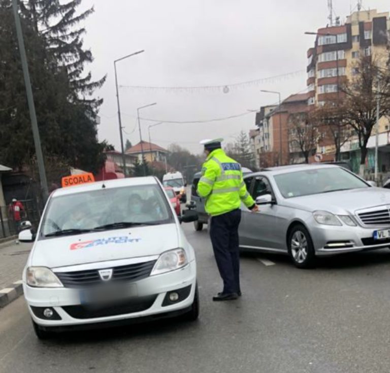 Gorj: 170 de autovehicule și 600 de persoane, contolate anti-COVID