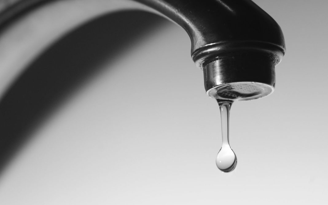 Craiova: Se oprește apa în cartierul Rovine