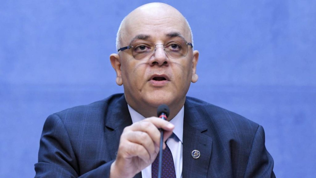Arafat despre Crăciun şi Revelion: „Recomandabil e să rămână în rândul familiei“