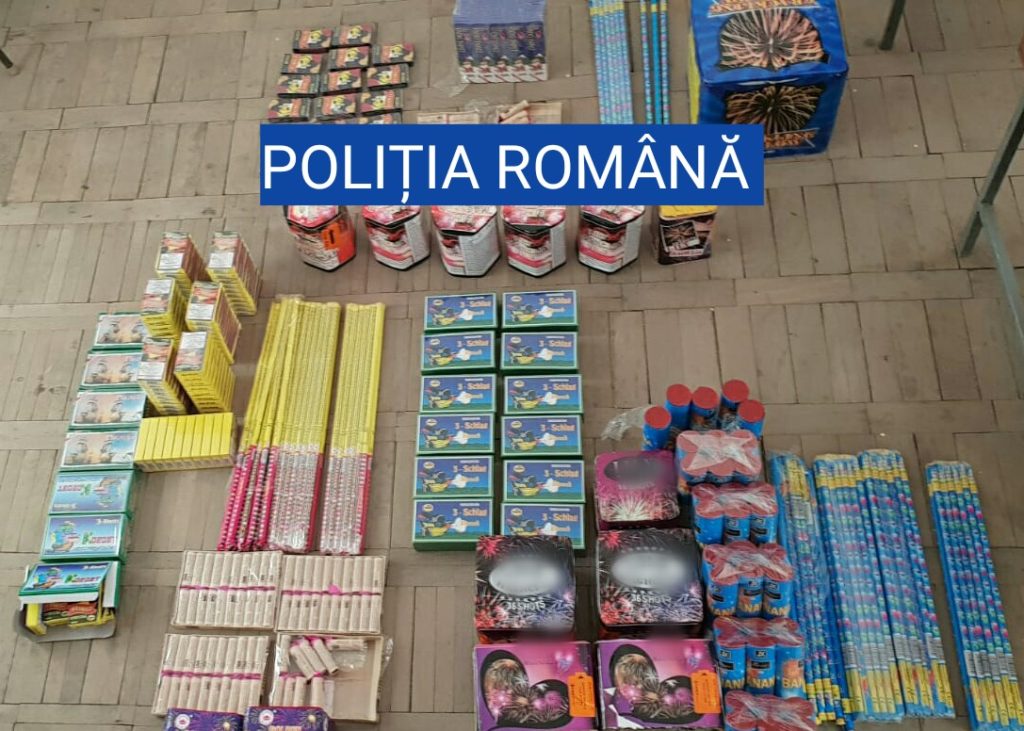 Olt: Articole pirotehnice confiscate de polițiști