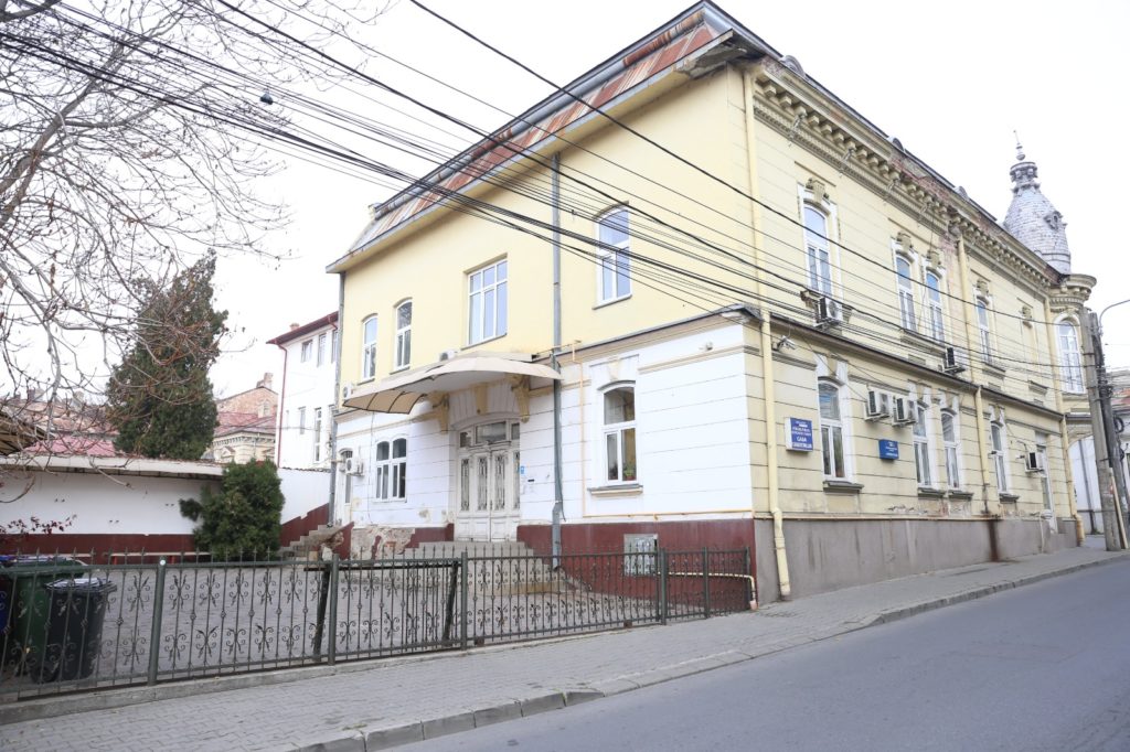 Casa Rusănescu va rămâne în forma actuală și în următorii ani. Primăria Craiova a renunțat la fondurile europene pentru restaurarea clădirii.