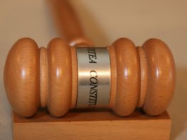 Curtea Constituţională a României (CCR) dezbate Legea de exonerare a personalului plătit din fonduri publice de la plata unor sume reprezentând venituri de natură salarială