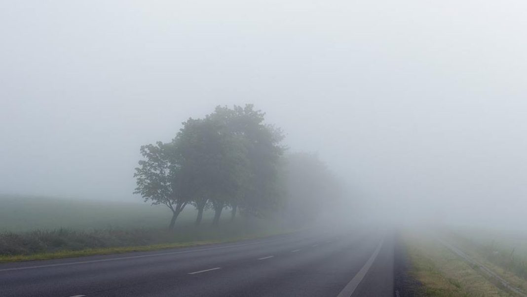 Se circulă în condiții de ceață pe DN 64, între municipiile Slatina și Caracal