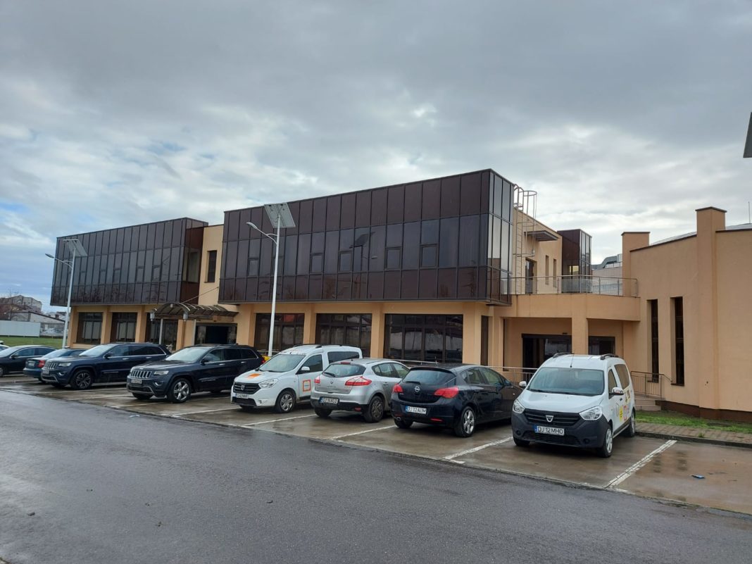 O parte din activitatea Judecătoriei Craiova se mută în două dintre clădirile de la Centrul Multifuncțional. În imagine este Centrul pentru IMM-uri.