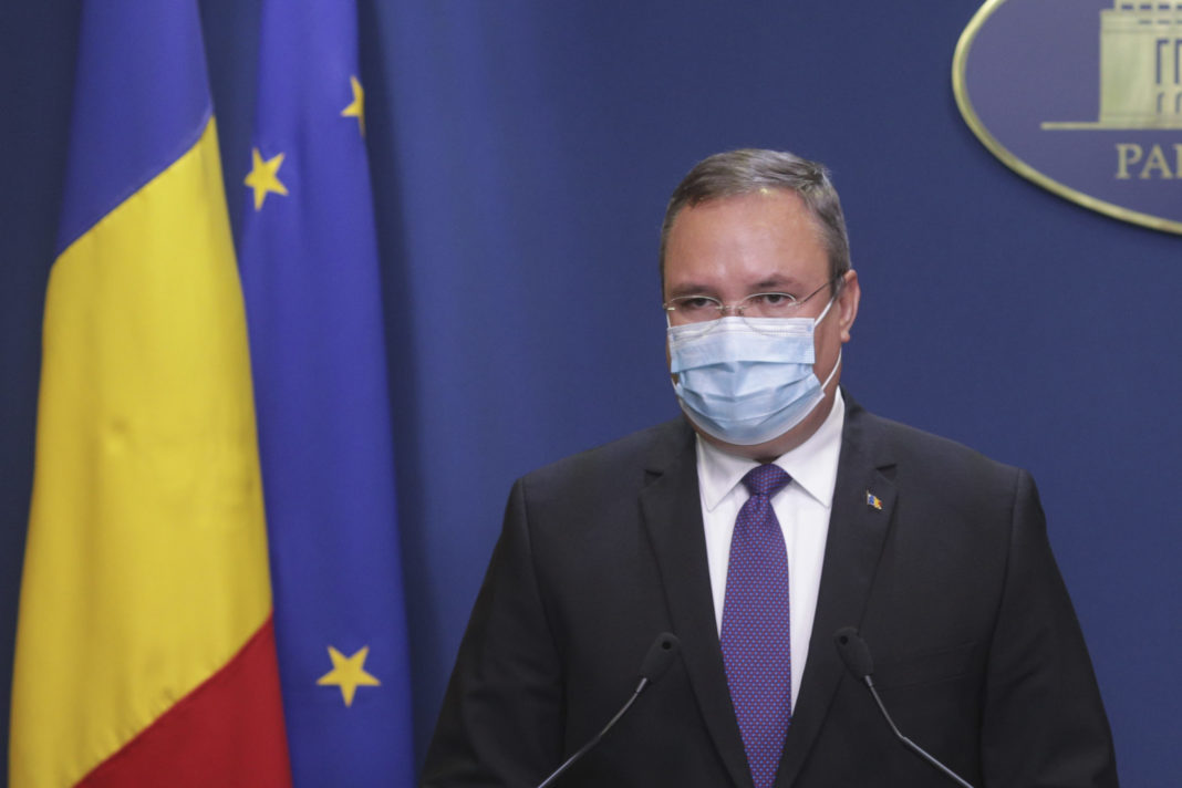 Ciucă: De Crăciun, îi îndemn pe români să respecte restricţiile