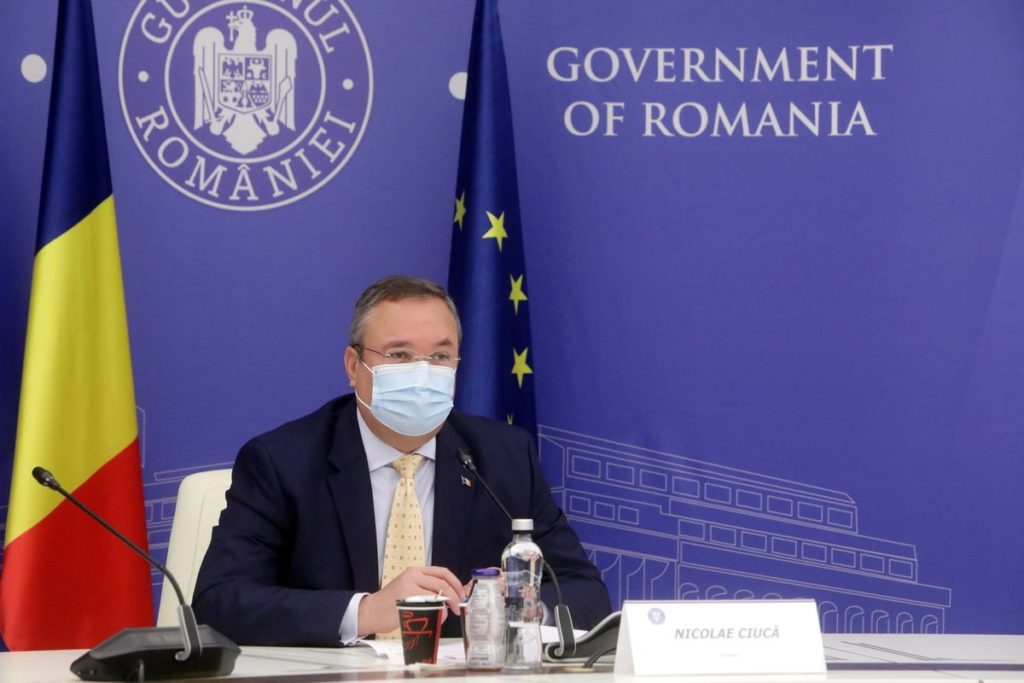 Ciucă: Avem tot ce ne trebuie ca în 27 decembrie să începem campania de vaccinare anti-COVID
