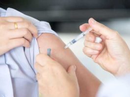 Colegiul Medicilor din România recomandă vaccinarea împotriva COVID-19