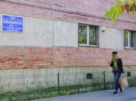 Grădinița nr 7 Craiova își închide activitatea în sediul actual și se mută în cadrul Școlii gimnaziale Gheorghe Bibescu din Craiova.