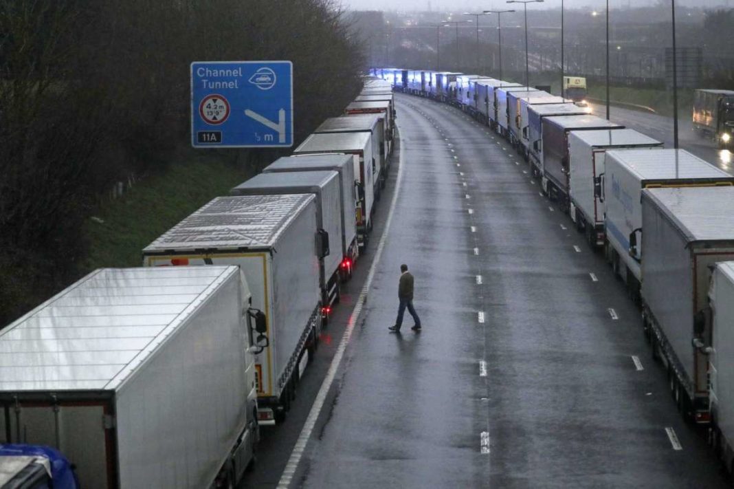 granitaUK2 CE recomandă reluarea traficului cu Marea Britanie pentru