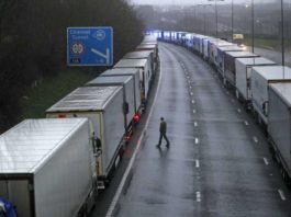 CE recomandă reluarea traficului cu Marea Britanie pentru "călătoriile esenţiale"
