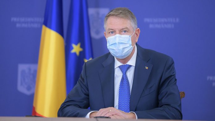 Klaus Iohannis a semnat acreditările pentru 12 ambasadori