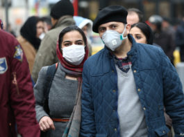 Iranul a depăşit pragul de un milion de infectări