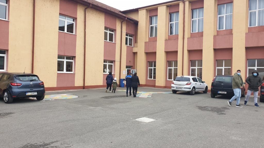 Parlamentare 2020: „Am votat cu partidul săracilor, pricepeţi dumneavoastră”