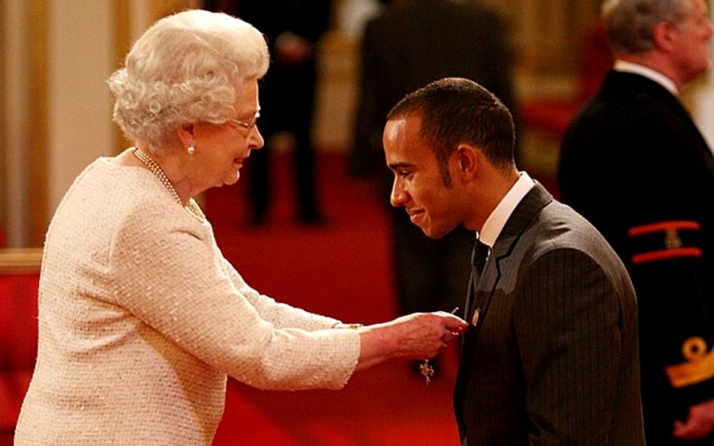 Lewis Hamilton, cavaler în Marea Britanie după marea reușită din 2020
