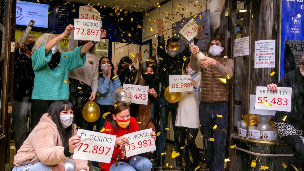Premii de 2,4 miliarde de euro la loteria de Crăciun din Spania