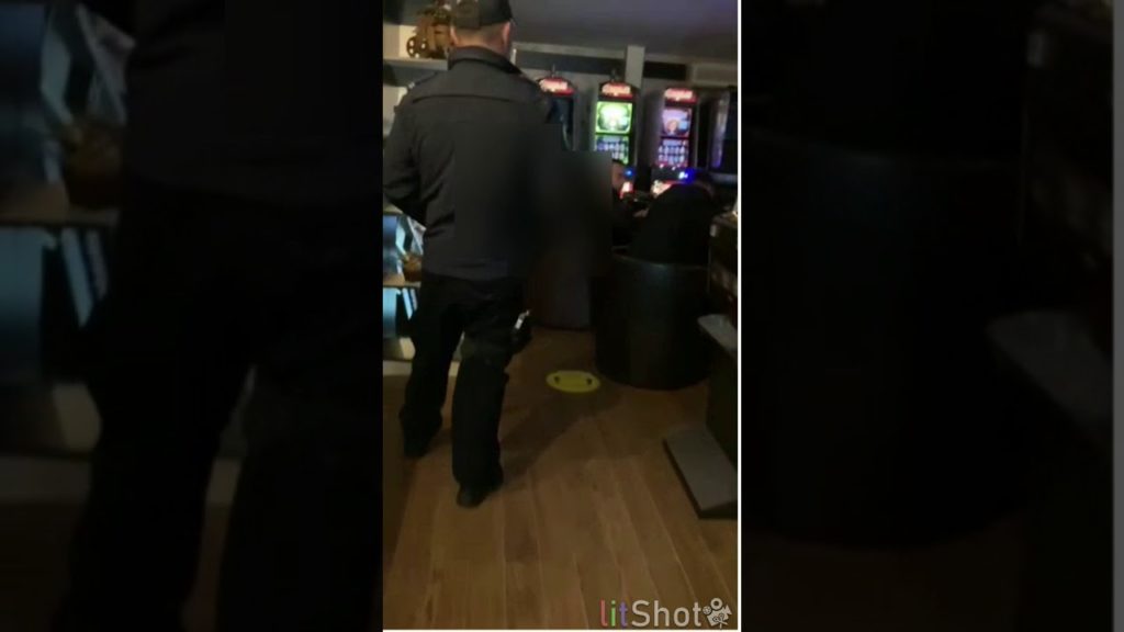 Vâlcea: Amendați pentru că se aflau într-un bar