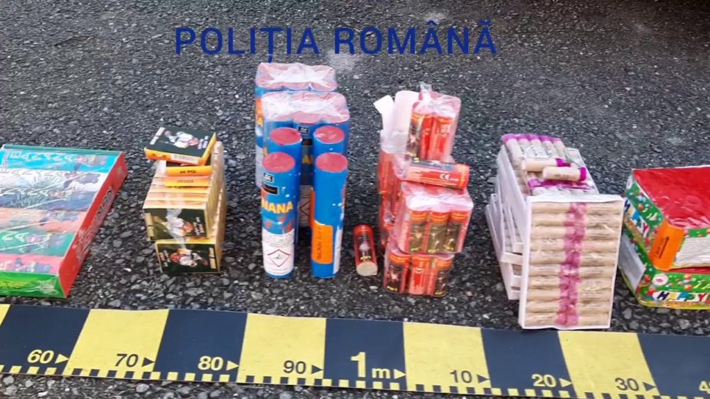 Gorj: Tânăr reținut pentru deținere ilegală de articole pirotehnice