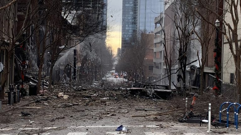 Posibile rămășițe umane găsite lângă locul exploziei din Nashville