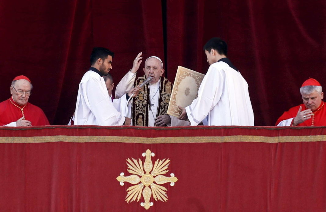 Papa Francisc nu va mai ține slujbele de Crăciun și Anul Nou în balconul Bazilicii San Pietro