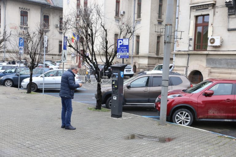 Primăria Craiova a încasat, în 2023, peste 40.000 de taxe din parcări ocazionale