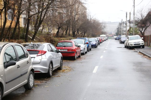 Primăria Craiova va taxa și anul viitor parcarea curentă sau ocazională pe domeniul public