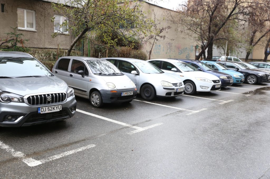 Primăria Craiova începe atribuirea locurilor de parcare de reședință în Craiovița