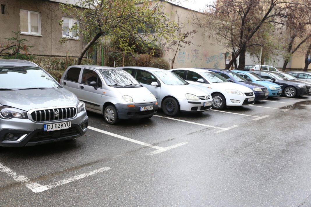 Primăria Craiova începe atribuirea locurilor de parcare de reședință în Craiovița