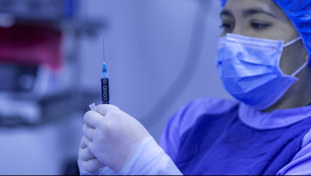 Doljul, al doilea județ din țară care a început vaccinarea personalului medical