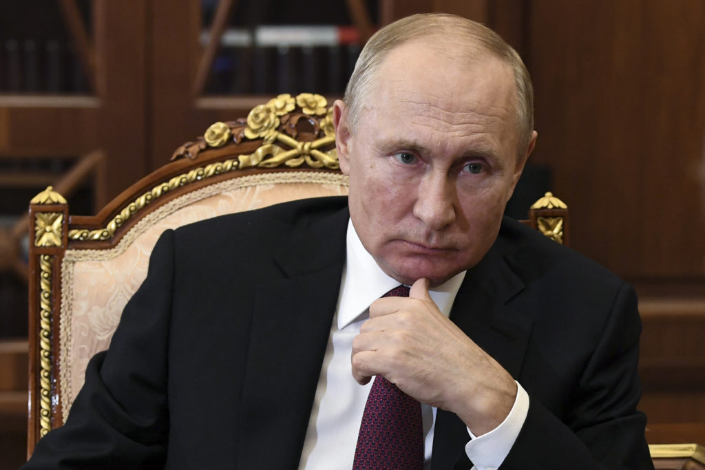 Putin a ordonat ca vaccinarea în masă contra noului coronavirus să înceapă săptămâna viitoare în Rusia