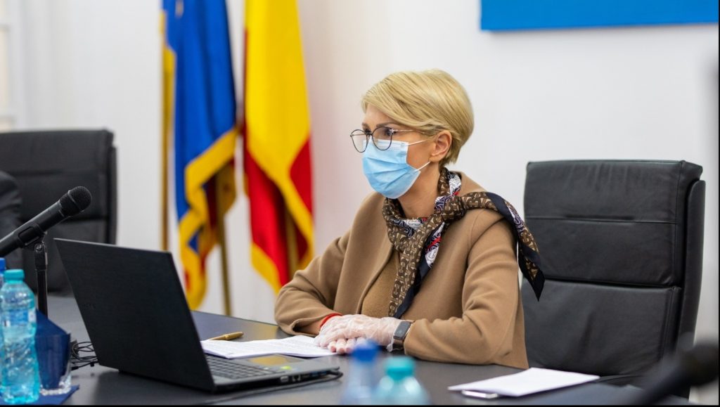 Raluca Turcan va stabili un calendar cu sindicatele pentru adoptarea unui mecanism de creştere a salariului minim