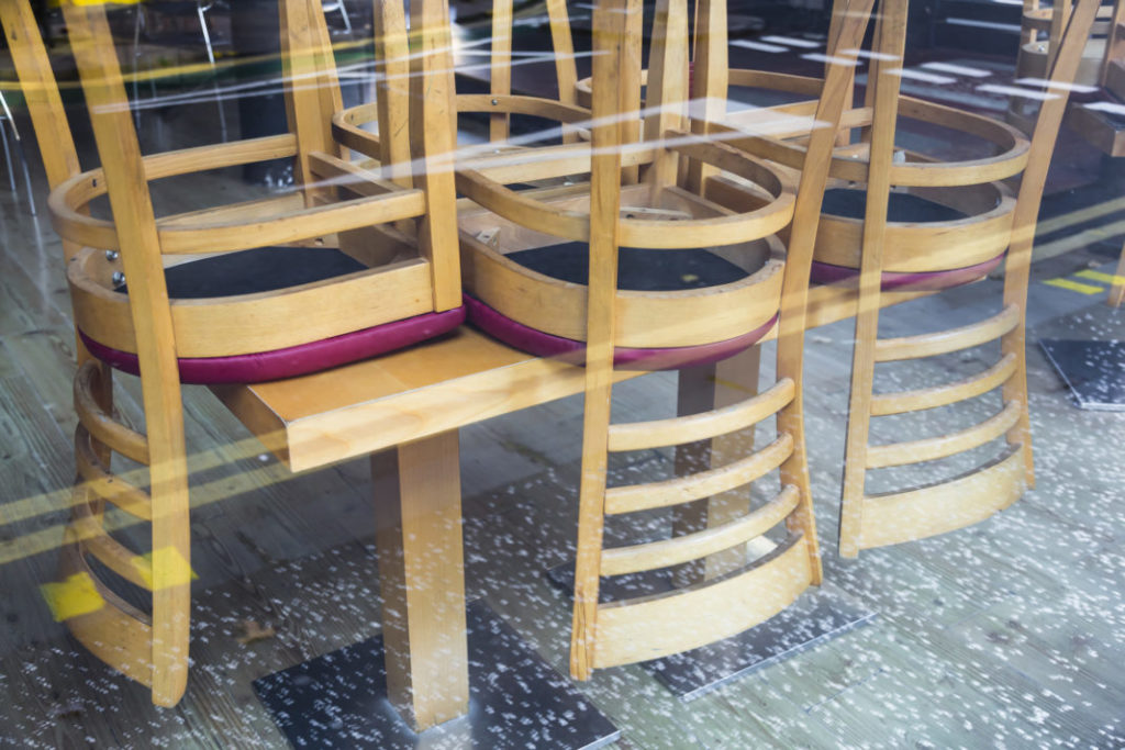 Restaurantele din Craiova trag iar obloanele. Noi măsuri anti COVID începând de mâine