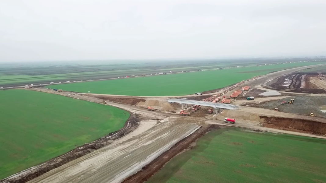 Se lucrează îm forță pe autostrada Ford/sursa foto:economica.net