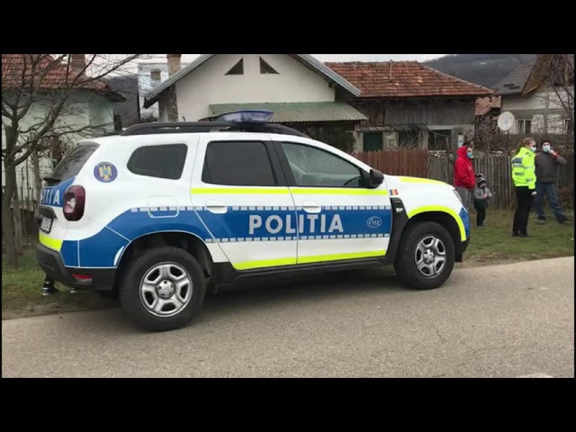 Vâlcea: Moș Crăciun în uniformă de polițist