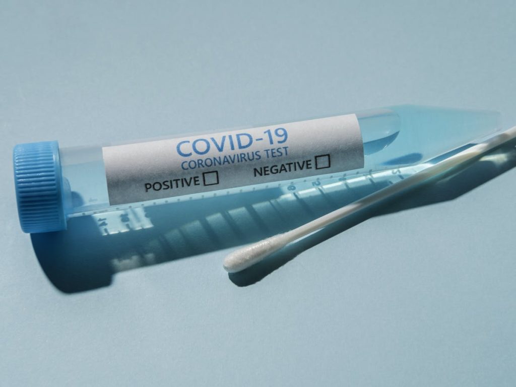 Două decese și încă 19 de cazuri de coronavirus în județul Gorj