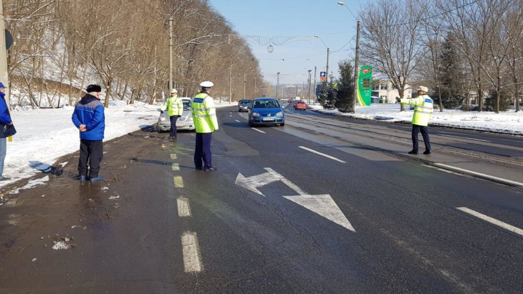 Vâlcea: Circulație întreruptă pe DN 7A