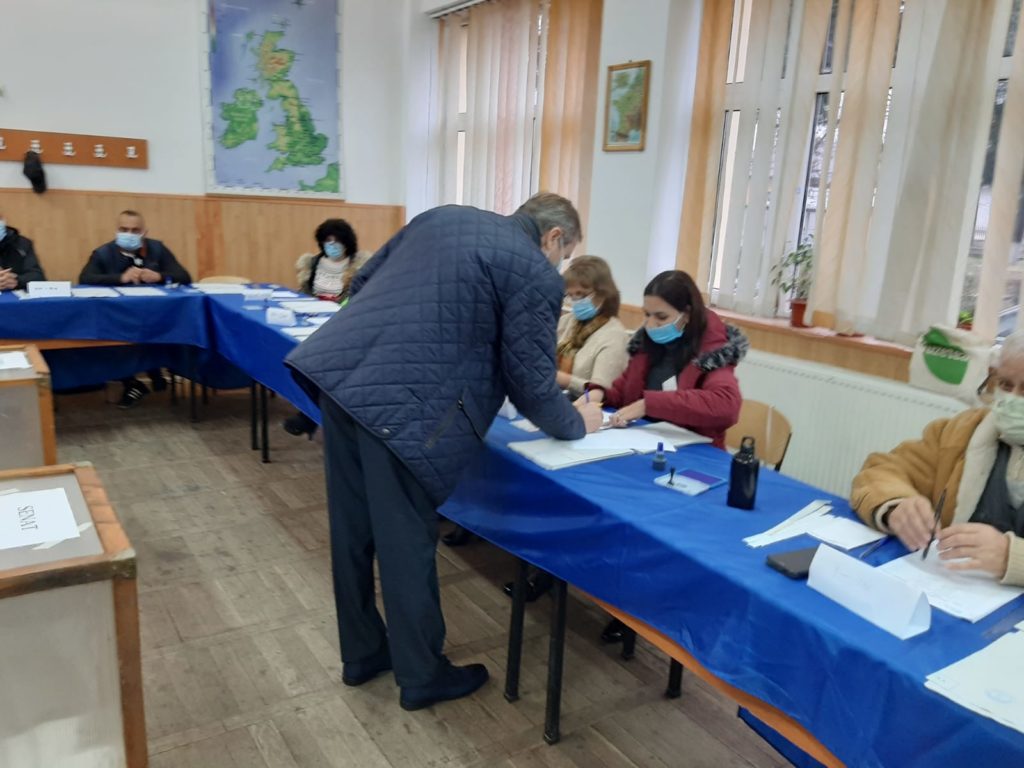 Gorjul rămâne roșu în urma alegerilor parlamentare