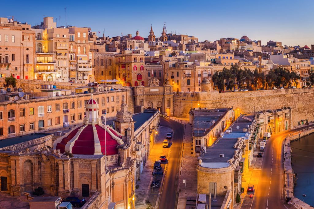 Noi reguli și măsuri de călătorie pentru românii care ajung în Malta