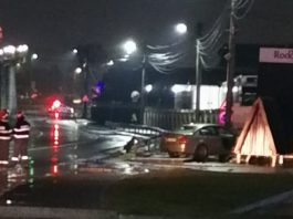 Un autoturism, care circula în sudul municipiului Râmnicu Vâlcea în această seară, a derapat și a lovit o conductă de gaze avariind-o