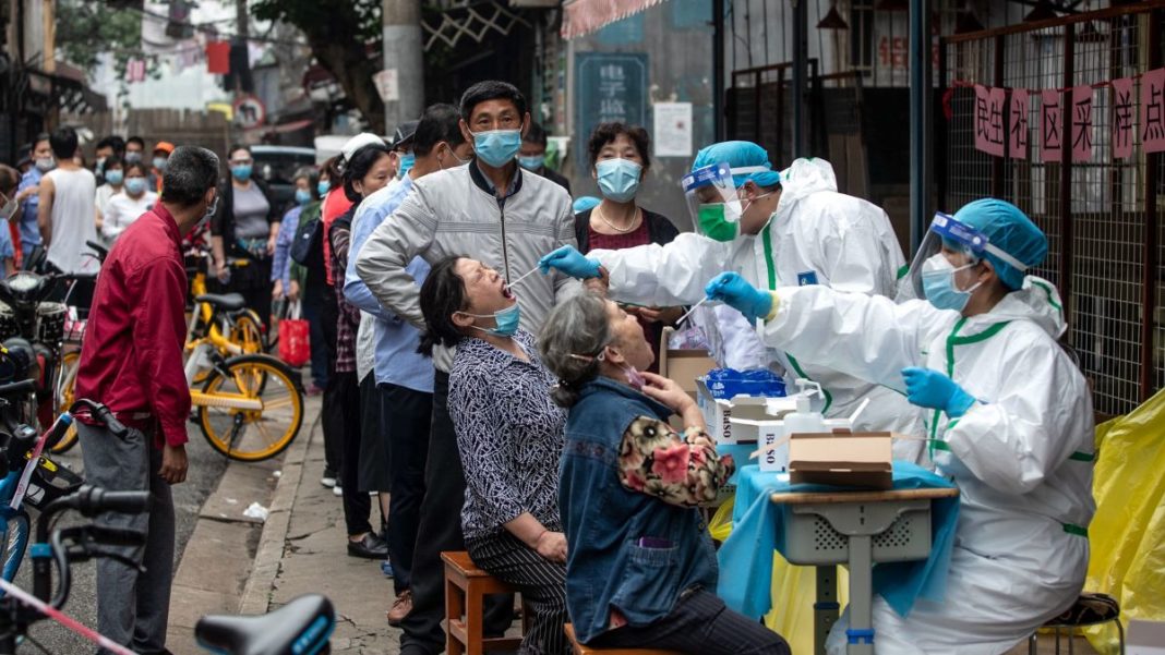 Un studiu chinez susține că infectările Covid-29 în Wuhan au fost de zece ori mai mari decât bilanțul oficial