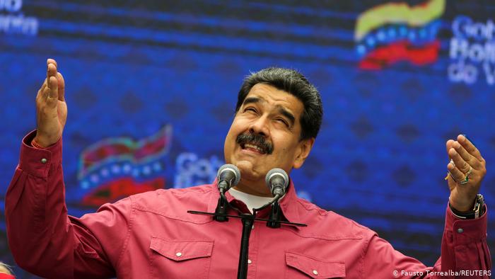 Președintele Maduro a prezentat nişte picături ”miraculoase care neutralizează” SARS-CoV-2