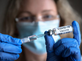 CNCAV: Mai multe modalităţi privind înscrierea pe platforma de vaccinare împotriva COVID-19