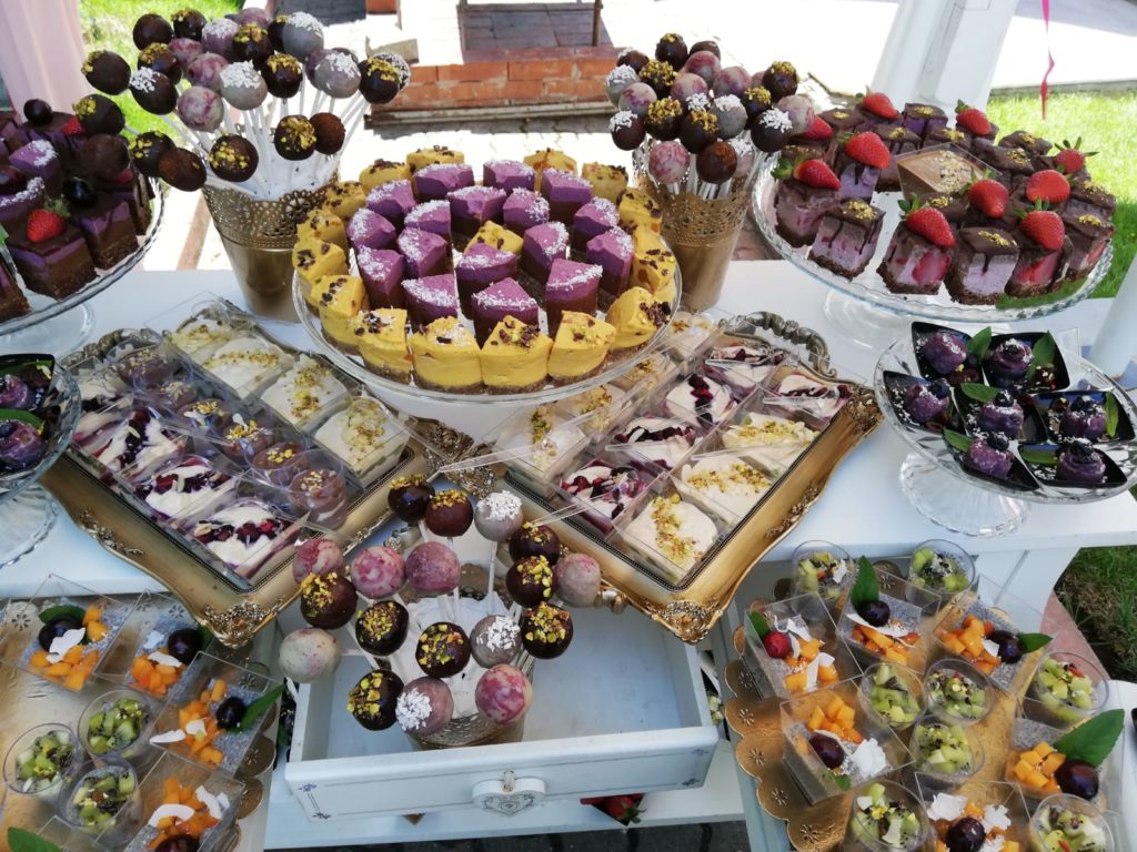 Luptând cu diabetul nepoțelei, a ajuns să deschidă o afacere bazată pe mâncarea sănătoasă: So Delight