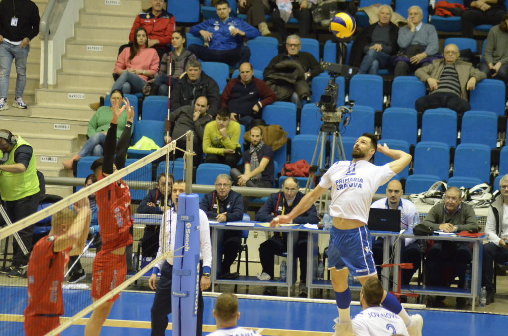 Volei / SCMU Craiova a jucat perfect cu Zalău şi s-a calificat în semifinalele Cupei