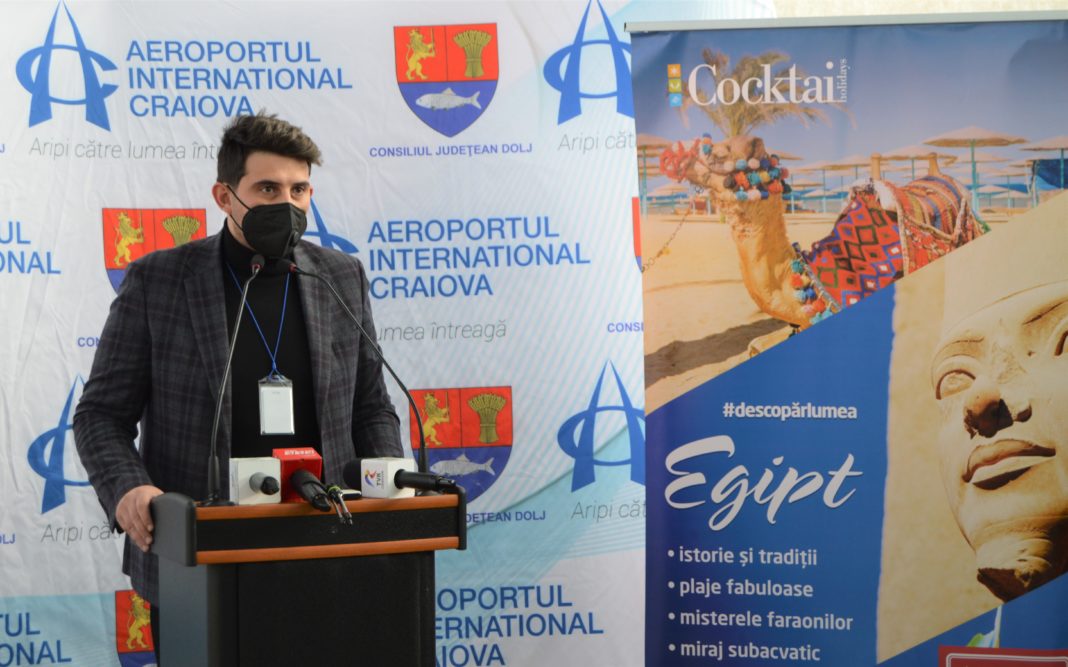 Cursă în premieră la Aeroportul Craiova. Se va putea zbura direct, pe data de 30 aprilie, către celebra destinație de vacanță Sharm El Sheikh, din Egipt. În imagine este Sorin Manda, noul director general interimar al Aeroportului Internațional Craiova.