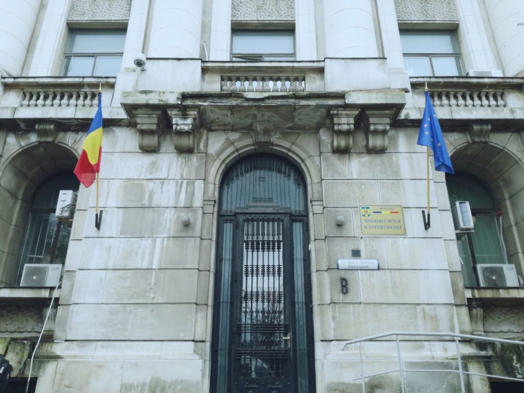 Protest de amploare la Ministerul Muncii