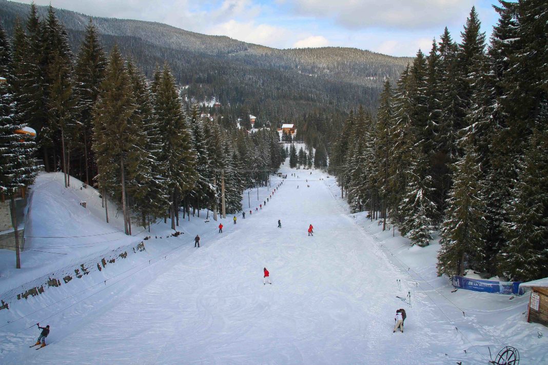 Harghita: Peste 100 de accidente pe pârtii de la începutul sezonului de schi