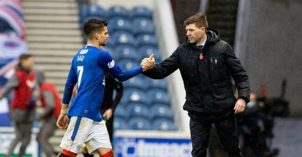 Steven Gerrard, foarte mulţumit de evoluţiile lui Ianis Hagi la Rangers