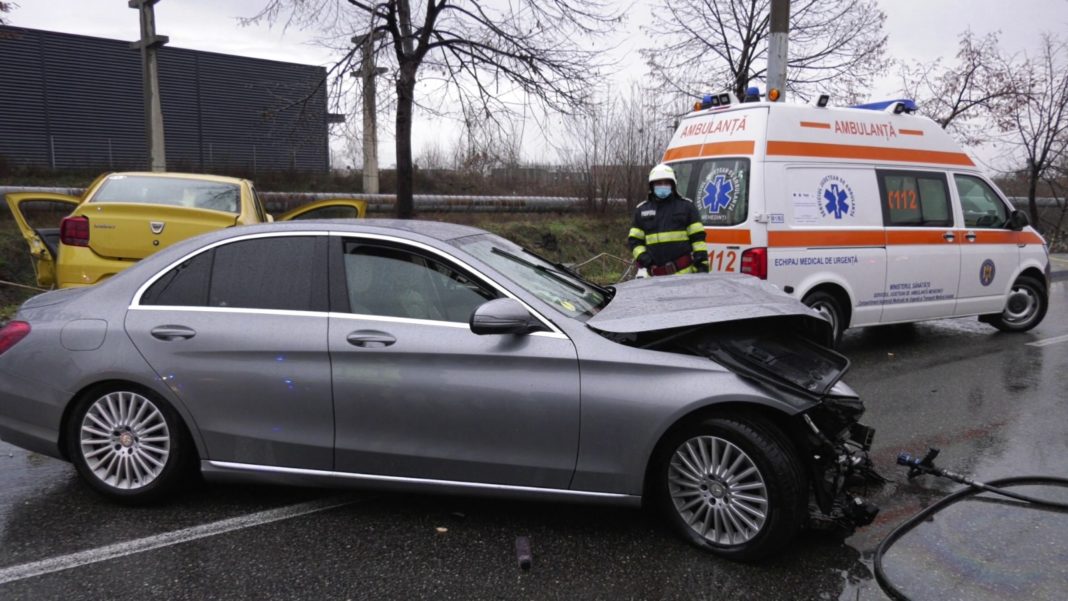 Un accident mortal s-a petrecut în municipiul Drobeta Turnu-Severin, pe strada Splai Mihai Viteazul