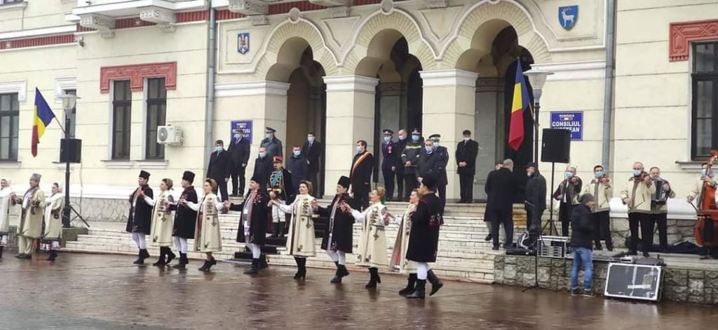 Târgu Jiu: Manifestări dedicate Unirii Principatelor, în Piața Prefecturii