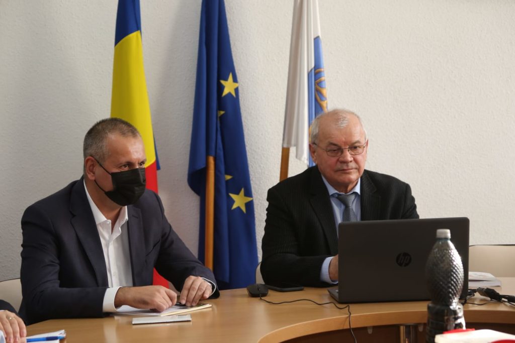 Soluții pentru implementarea de tehnologii nepoluante, prezentate autorităților din Gorj